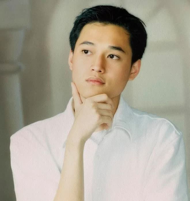 Ca sĩ Việt được cả nước gọi &ldquo;ho&agrave;ng tử&rdquo; 20 năm: B&aacute;n album trăm ngh&igrave;n bản, nay l&agrave;m YouTuber tận hưởng cuộc sống- Ảnh 4.