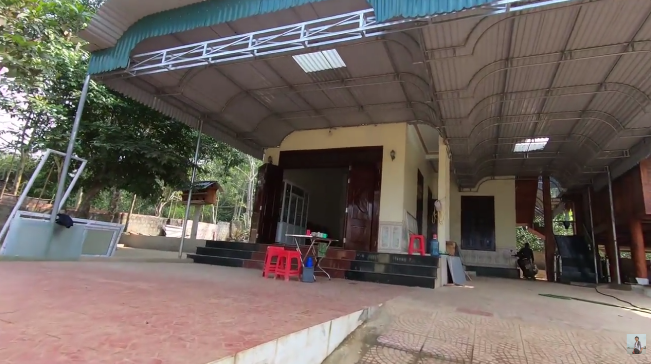 Căn nh&agrave; ở qu&ecirc; của thủ m&ocirc;n B&ugrave;i Tiến Dũng - Ảnh 3.