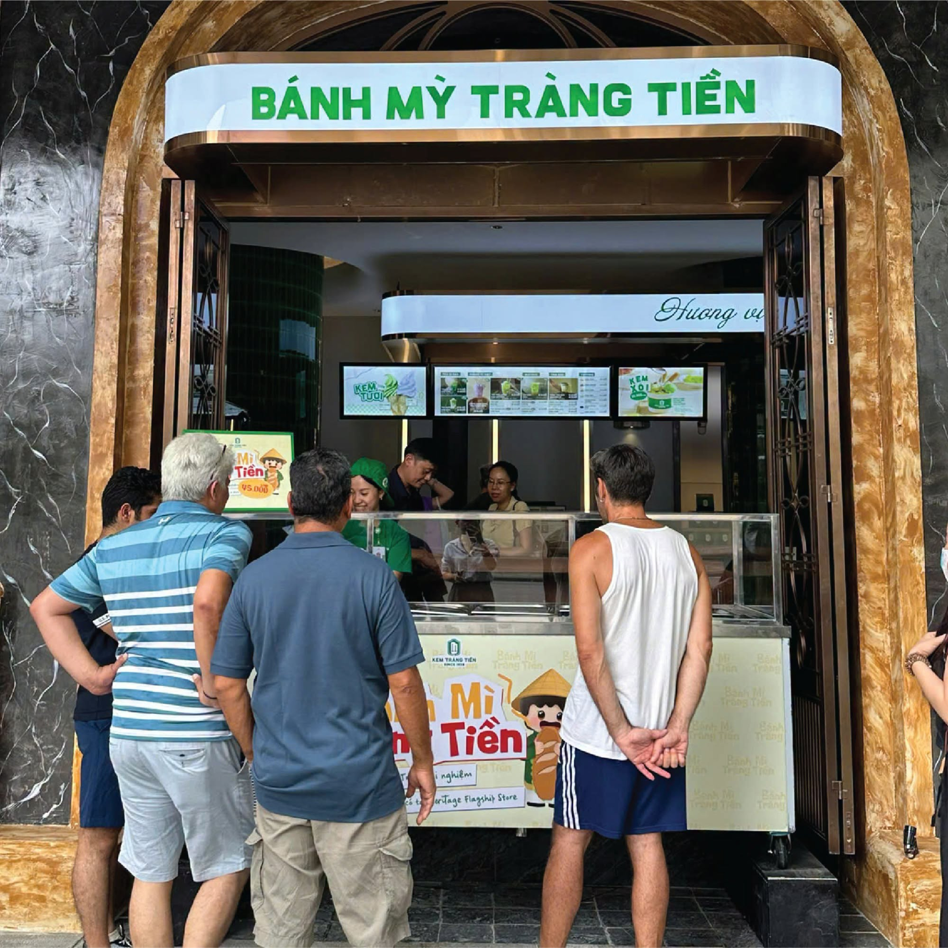 Kem Tr&agrave;ng Tiền đ&atilde; qu&aacute; quen rồi, giờ ch&uacute;ng ta c&oacute; th&ecirc;m B&aacute;nh mỳ Tr&agrave;ng Tiền- Ảnh 4.