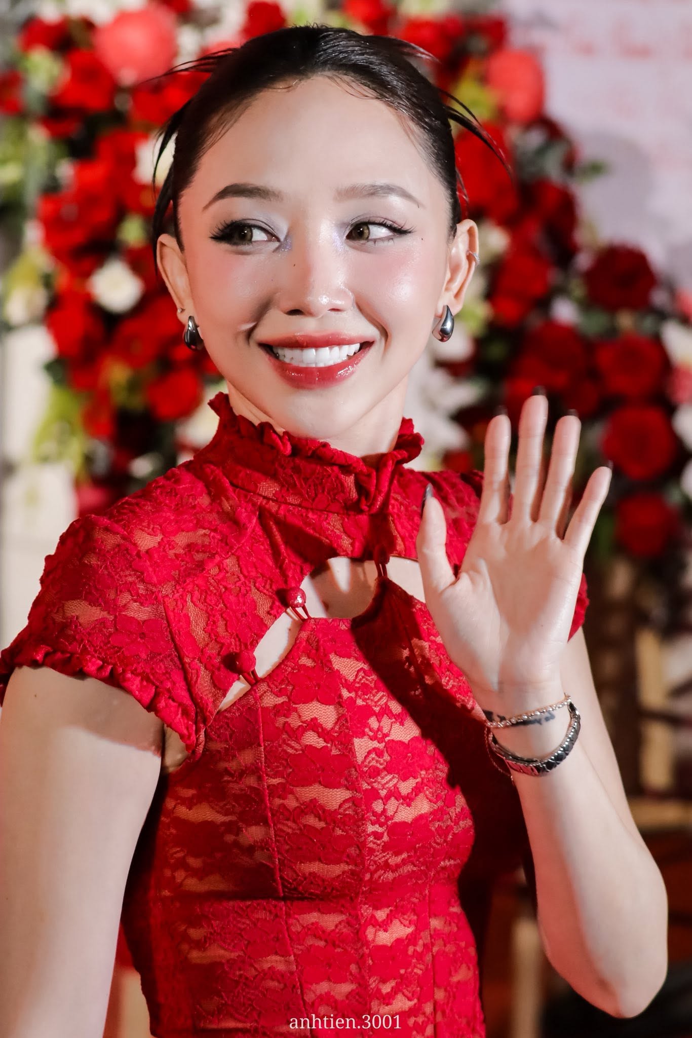 Việt Nam c&oacute; 1 gương mặt giống cả t&aacute; sao hạng A: Y hệt Trấn Th&agrave;nh, hao hao Lệ Quy&ecirc;n, c&agrave;ng nh&igrave;n c&agrave;ng l&uacute;- Ảnh 9.