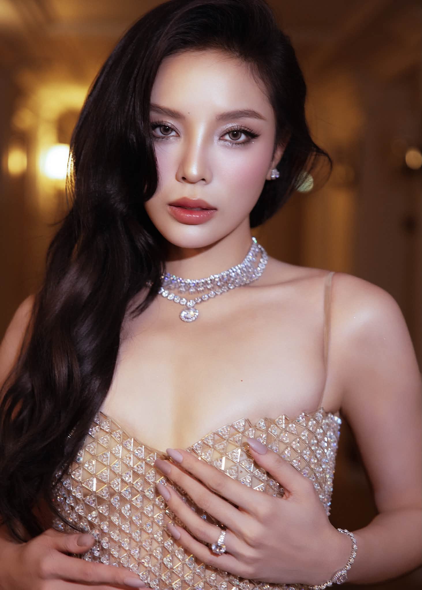 Đ&atilde; t&igrave;m ra mỹ nh&acirc;n cổ trang Việt sang chảnh v&ocirc; đối, đến Trấn Th&agrave;nh cũng phải khen &ldquo;c&ocirc; ấy kh&ocirc;ng thể đ&oacute;ng vai ngh&egrave;o&rdquo;- Ảnh 7.
