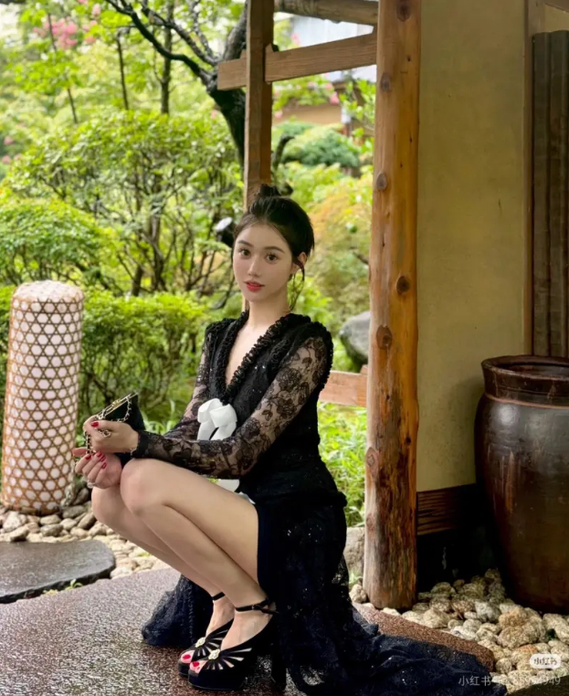 Bạn g&aacute;i mới k&eacute;m 22 tuổi của Huỳnh Hiểu Minh kh&aacute;c xa AngelaBaby- Ảnh 7.