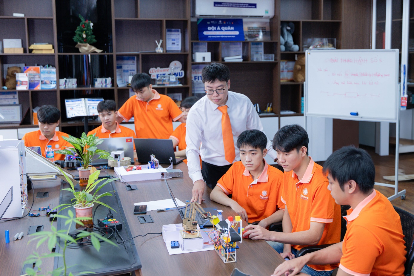 Đại học Đại Nam xét tuyển bổ sung 56 chương trình đào tạo đón đầu xu hướng nguồn nhân lực tương lai - Ảnh 3.