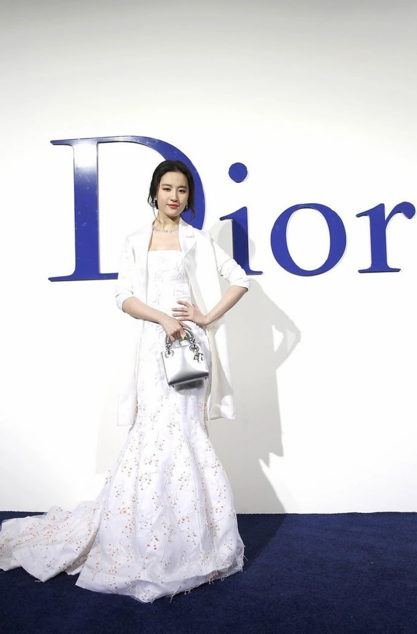 Lưu Diệc Phi 15 năm trước đ&atilde; xứng danh tiểu thư Dior- Ảnh 7.