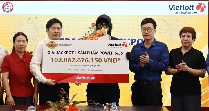 Th&ecirc;m một v&eacute; tr&uacute;ng độc đắc Vietlott gần 72 tỷ đồng - Ảnh 2.