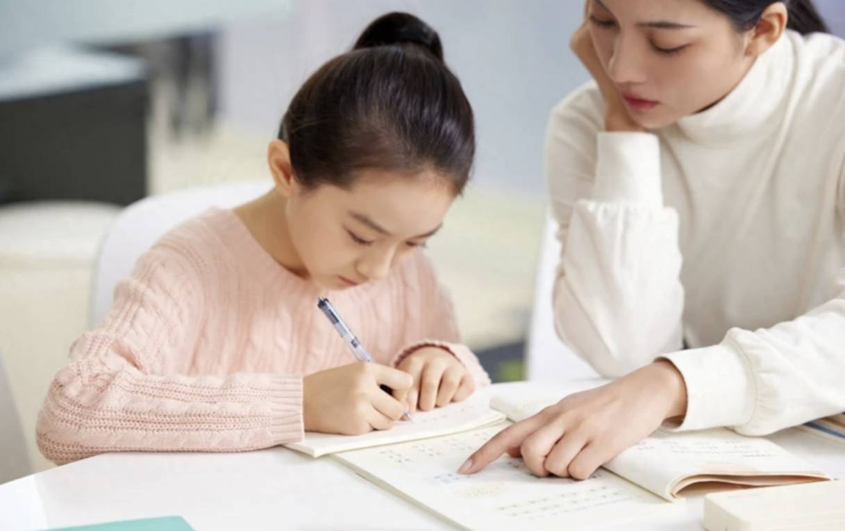 4 vị trí này trên cơ thể trẻ, bố mẹ có giận mấy cũng tuyệt đối không được tác động vào!- Ảnh 3.