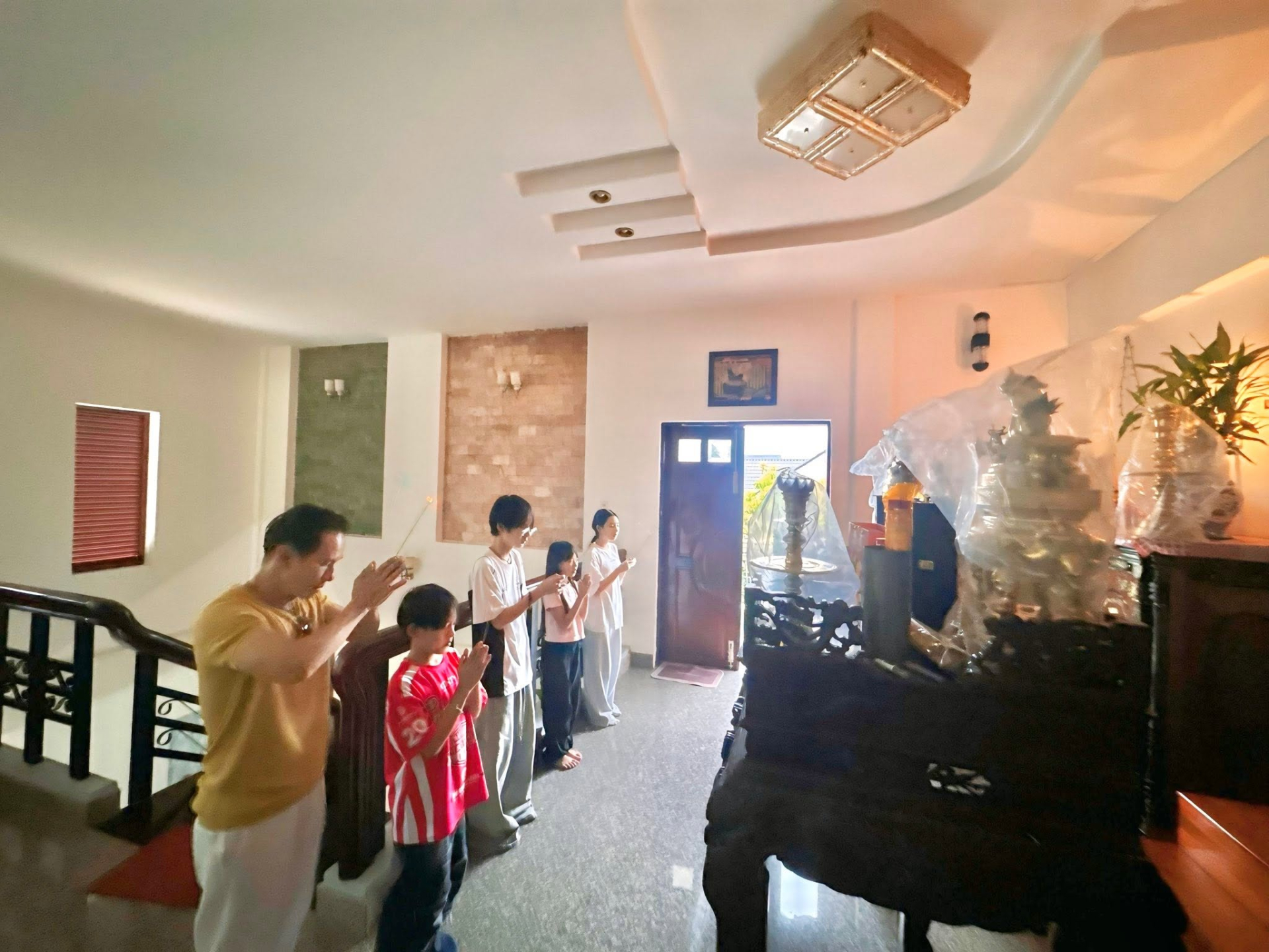 Căn nh&agrave; ở qu&ecirc; của L&yacute; Hải- Ảnh 7.