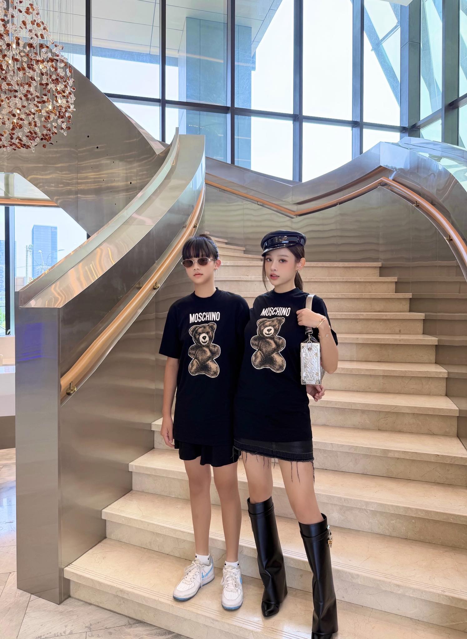 Khí chất đại tiểu thư của con gái “búp bê sống” và chủ chuỗi khách sạn TP.HCM - Ảnh 2.