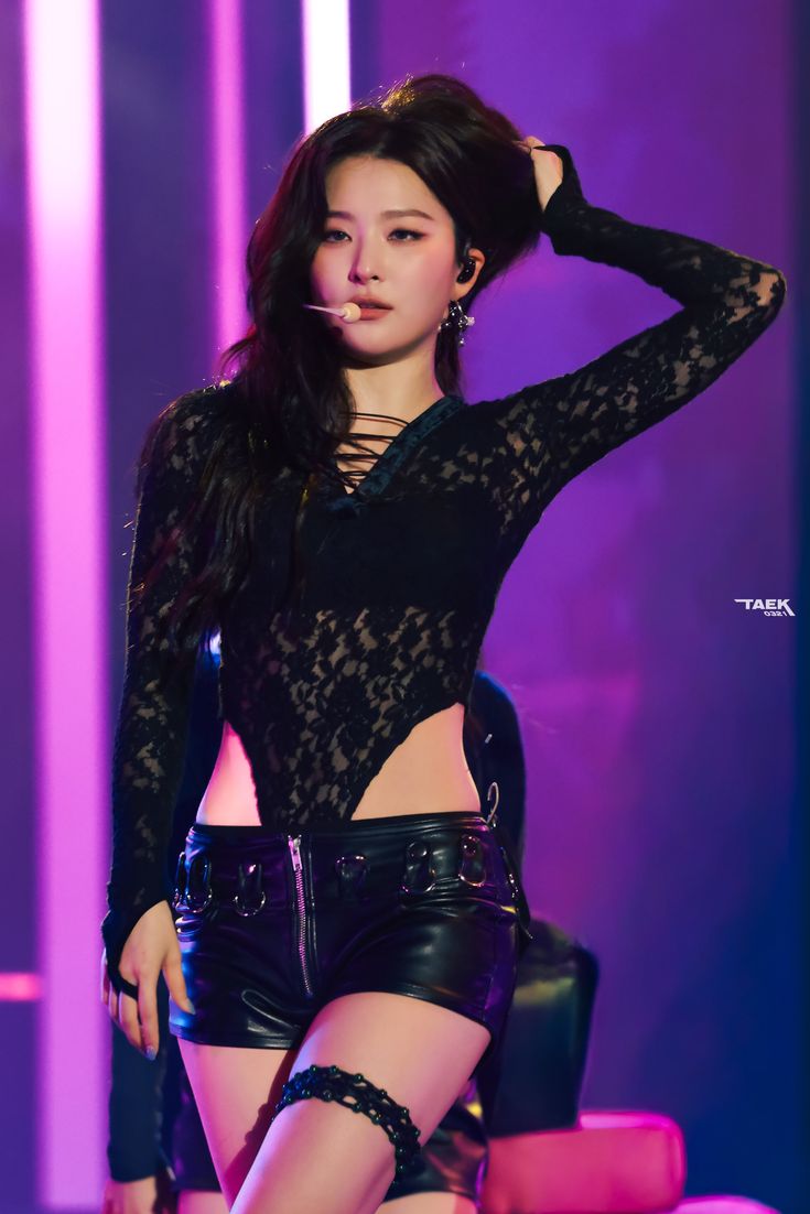 Chế độ ăn ki&ecirc;ng khắc nghiệt để giữ mức 45kg của nữ idol- Ảnh 2.