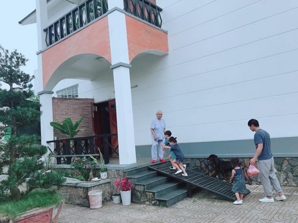 Căn nh&agrave; ở qu&ecirc; của L&yacute; Hải- Ảnh 4.