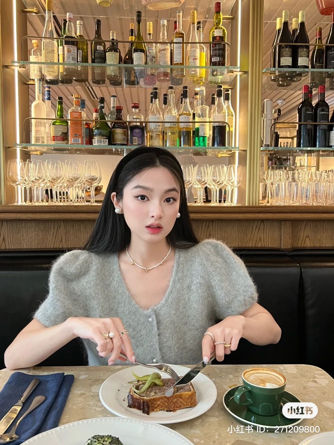 Tại sao khi ăn ở nh&agrave; h&agrave;ng 5 sao rớt đũa, nĩa,... kh&ocirc;ng n&ecirc;n tự nhặt?- Ảnh 4.