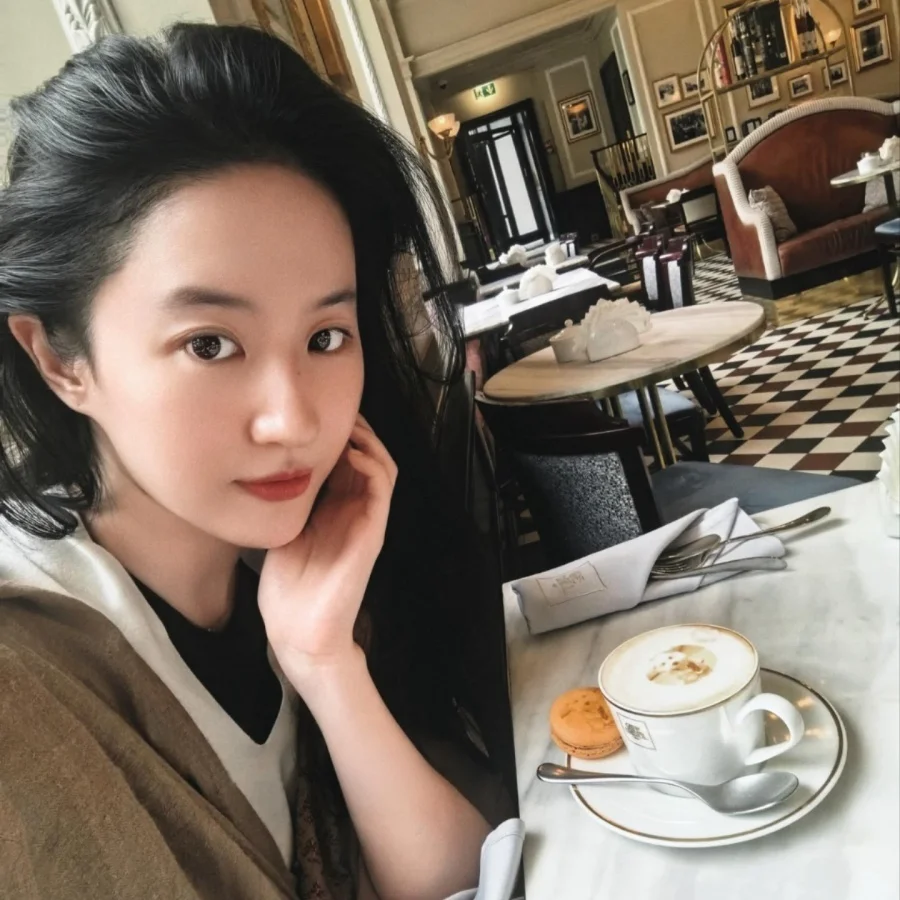 Ở tuổi U40, Lưu Diệc Phi lộ v&oacute;c d&aacute;ng mảnh mai như tuổi 18: Phương ph&aacute;p g&acirc;y sốt "5 ng&agrave;y ăn nhẹ" gi&uacute;p c&ocirc; giảm 8kg c&oacute; thực sự hiệu quả? - Ảnh 3.