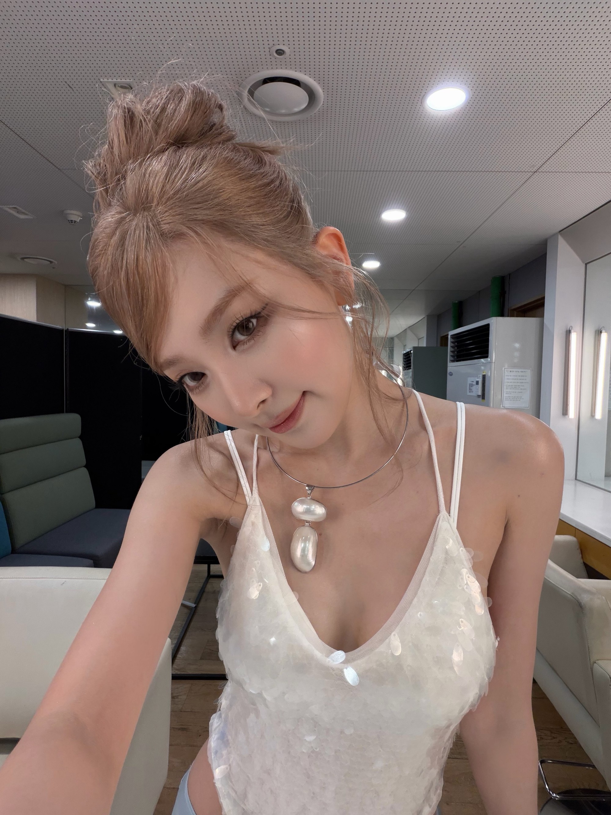 Chế độ ăn ki&ecirc;ng khắc nghiệt để giữ mức 45kg của nữ idol- Ảnh 8.