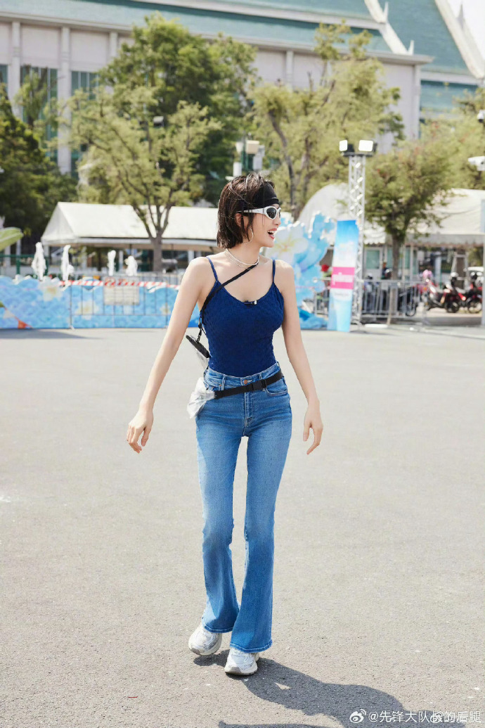 Ngũ quan h&agrave;i ho&agrave; ở tuổi 47 của Tần Lam- Ảnh 2.