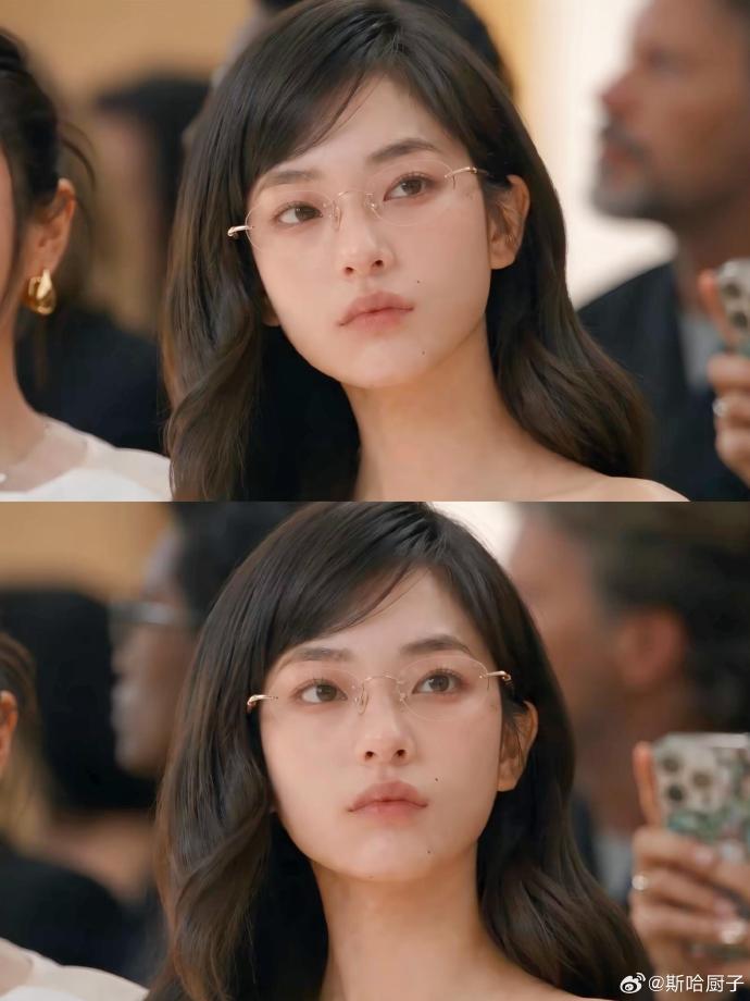 Cả showbiz kh&ocirc;ng ai l&agrave;m lại mỹ nh&acirc;n n&agrave;y: Xuất hiện 1 ph&uacute;t nhận c&aacute;t x&ecirc; 1 tỷ, nhan sắc kh&ocirc;ng c&oacute; thật tr&ecirc;n đời- Ảnh 8.
