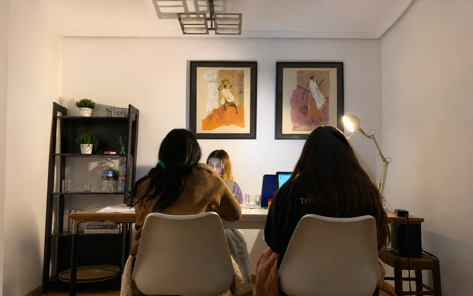 3 h&agrave;nh động tưởng nhỏ nhưng phản &aacute;nh EQ thấp- Ảnh 2.