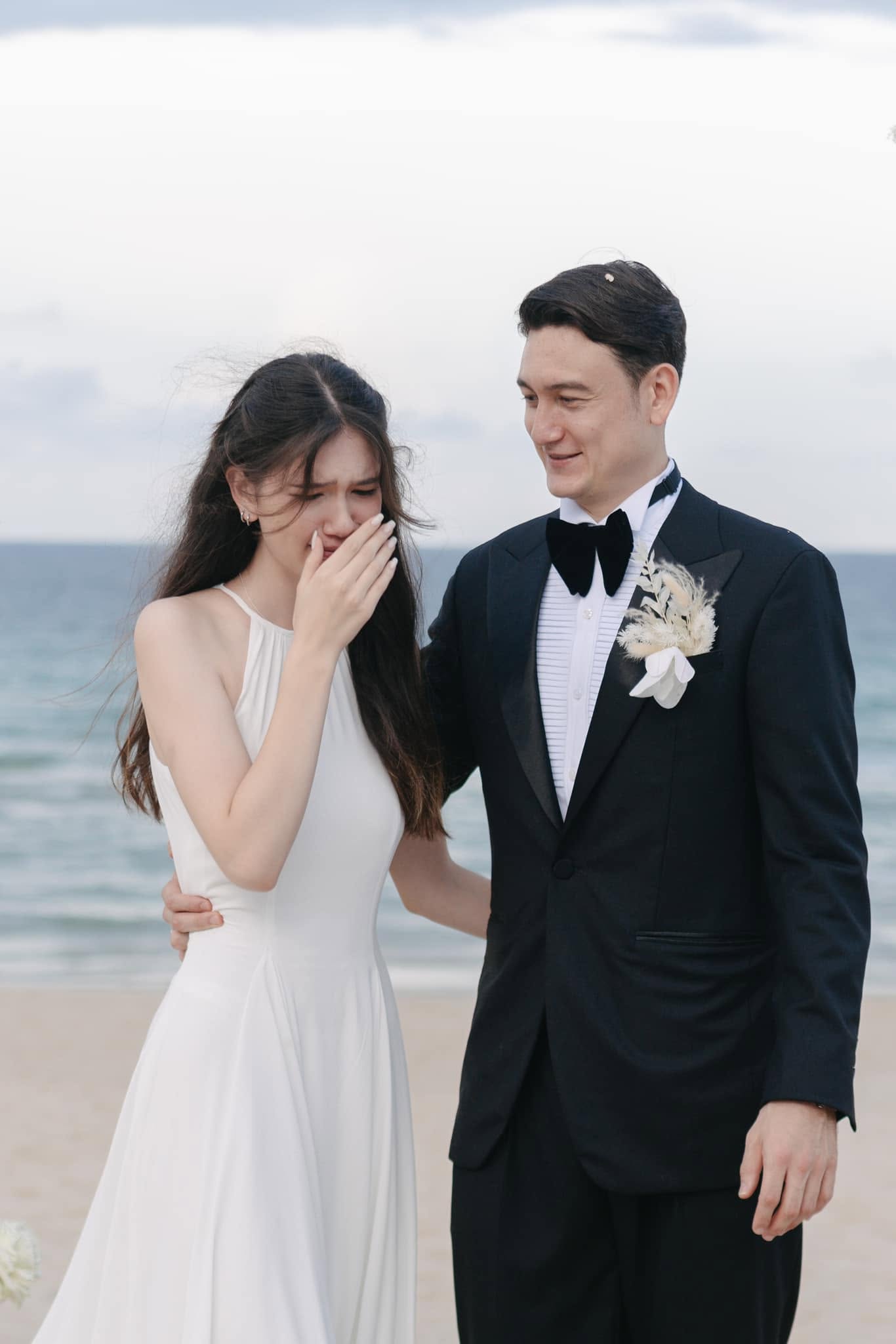 Chân dài 2k7 lai Việt - Nga gây sốt vì xinh như búp bê, là em gái thủ môn nổi tiếng, cao vượt Văn Toàn, bẽn lẽn cạnh Hoàng Đức- Ảnh 8.