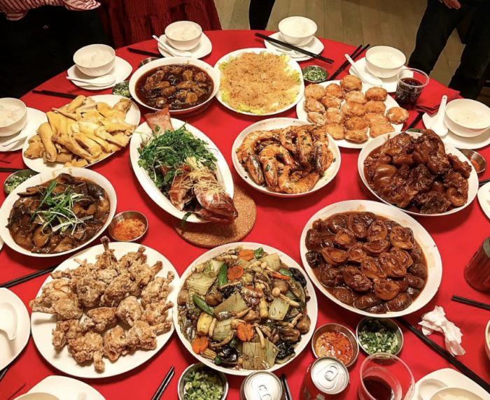 V&igrave; sao kh&ocirc;ng n&ecirc;n gắp thẳng thức ăn từ đĩa đưa v&agrave;o miệng?- Ảnh 2.