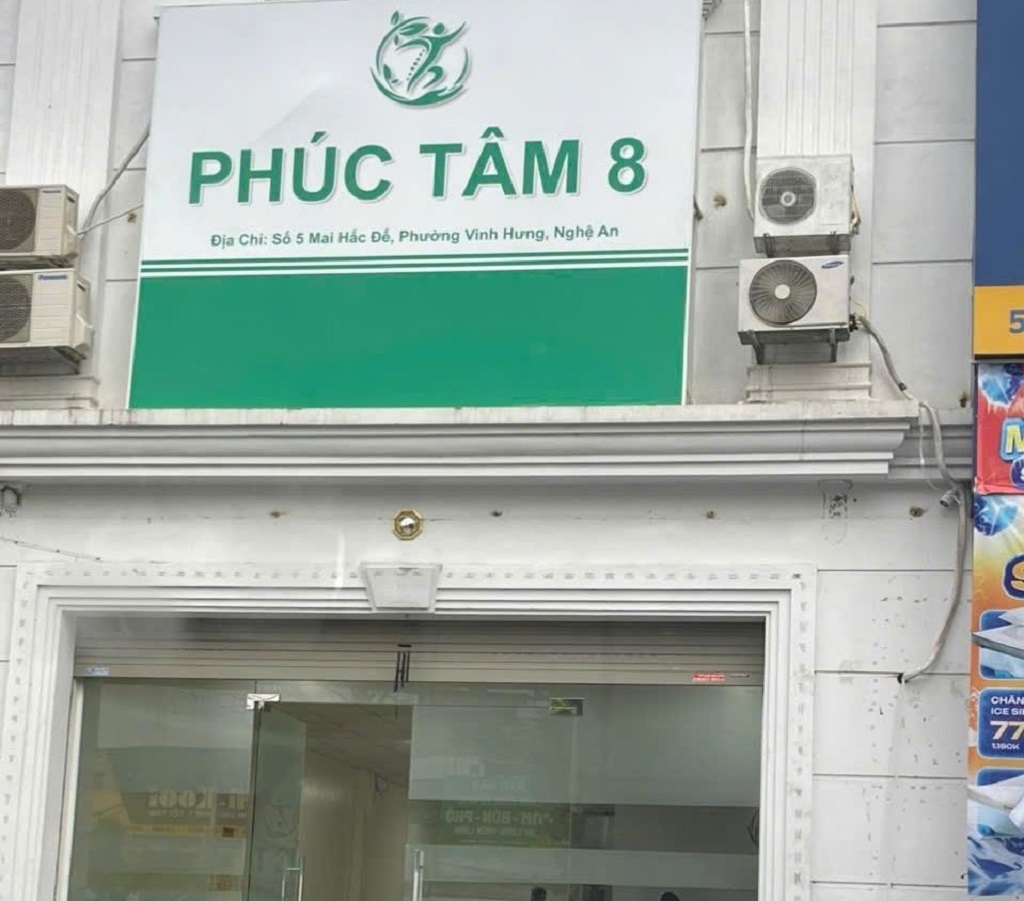 Công an khám xét cơ sở điều trị bệnh xương khớp trái phép "Phúc Tâm 8", tạm giam 3 đối tượng với giao dịch hơn 9 tỷ đồng- Ảnh 7.