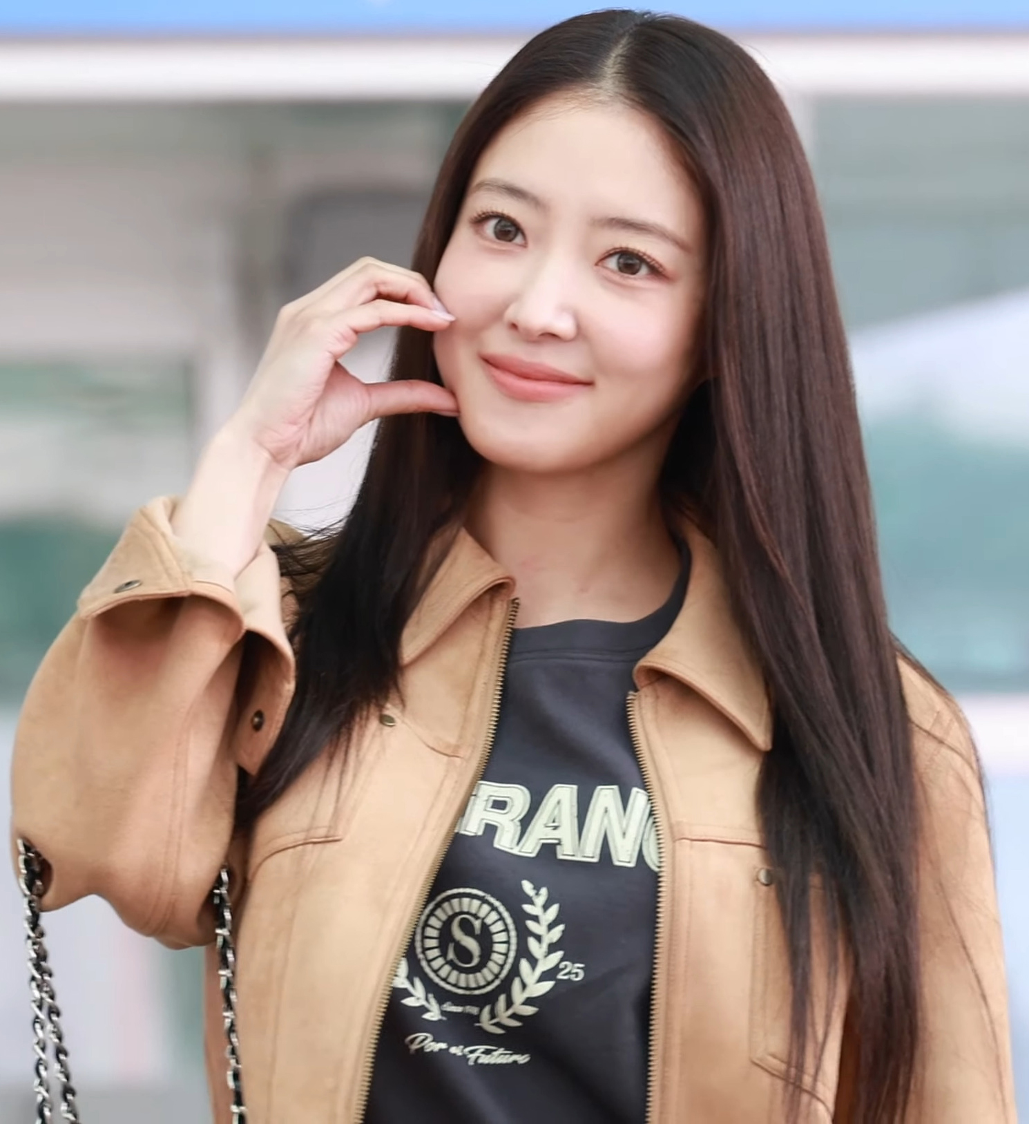 Bố mẹ bảo đừng chơi với ai thì chắc chắn có lý do: Câu chuyện của nữ diễn viên nổi tiếng sau là bài học cần dạy con về tình bạn- Ảnh 1.
