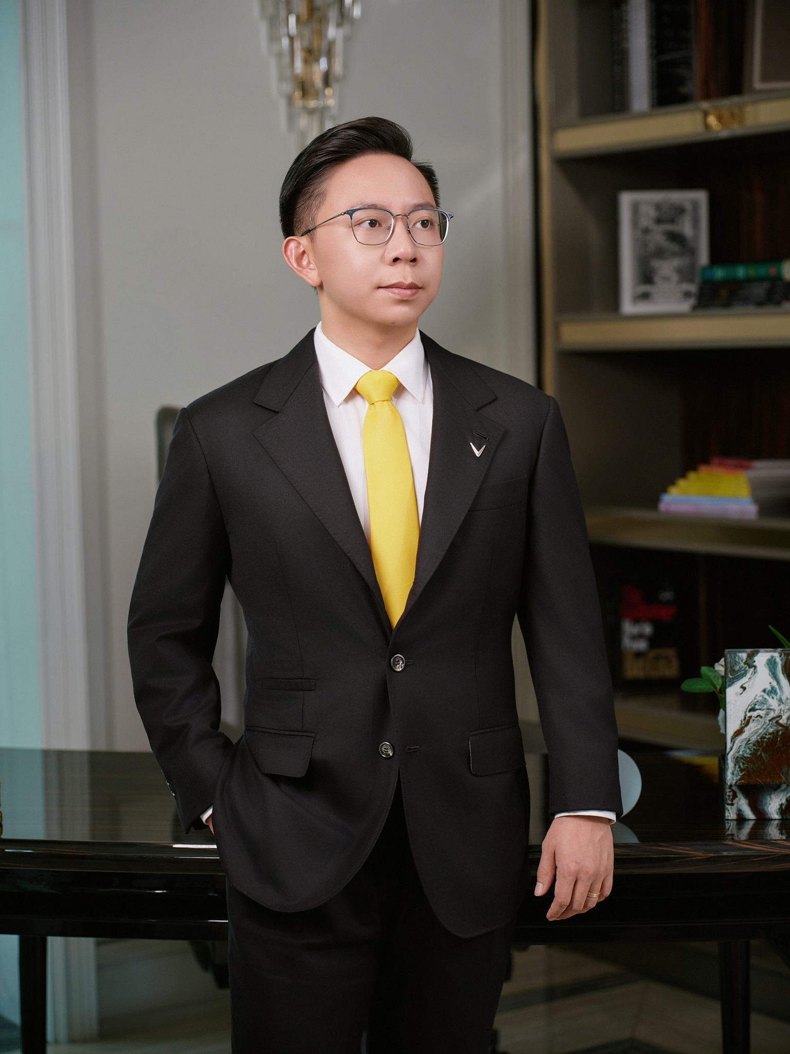 D&agrave;n l&atilde;nh đạo 9x tại c&aacute;c tập đo&agrave;n ngh&igrave;n tỷ đồng: Khi thế hệ Nextgen t&aacute;i thiết lại &ldquo;đế chế&rdquo; gia đ&igrave;nh- Ảnh 3.