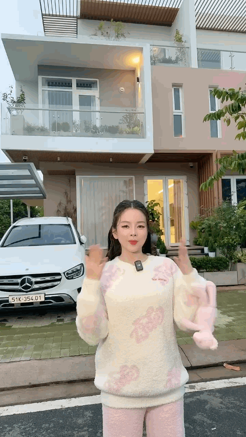 DJ đẹp nhất nh&igrave; Việt Nam: U35 độc th&acirc;n đắt gi&aacute;, tự mua Mercedes, sở hữu biệt thự S&agrave;i th&agrave;nh- Ảnh 3.