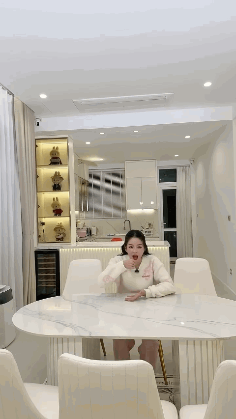 DJ đẹp nhất nh&igrave; Việt Nam: U35 độc th&acirc;n đắt gi&aacute;, tự mua Mercedes, sở hữu biệt thự S&agrave;i th&agrave;nh- Ảnh 7.