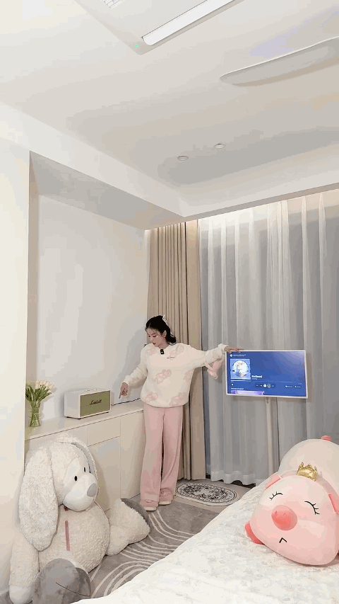 DJ đẹp nhất nh&igrave; Việt Nam: U35 độc th&acirc;n đắt gi&aacute;, tự mua Mercedes, sở hữu biệt thự S&agrave;i th&agrave;nh- Ảnh 9.