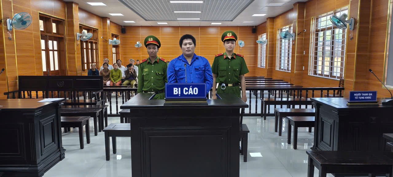 Nhẫn tâm ôm con nhỏ nhảy xuống sông, Võ Văn Tin SN 1998 lĩnh án 20 năm tù- Ảnh 1.