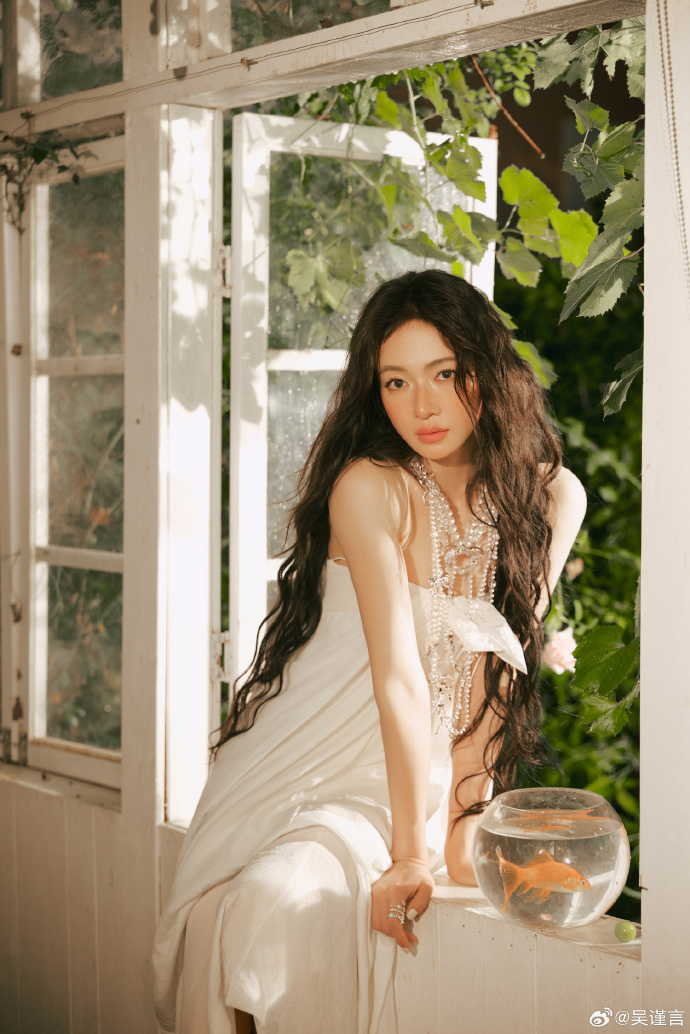 Ng&ocirc; Cẩn Ng&ocirc;n chưa bao giờ đẹp đến thế- Ảnh 6.