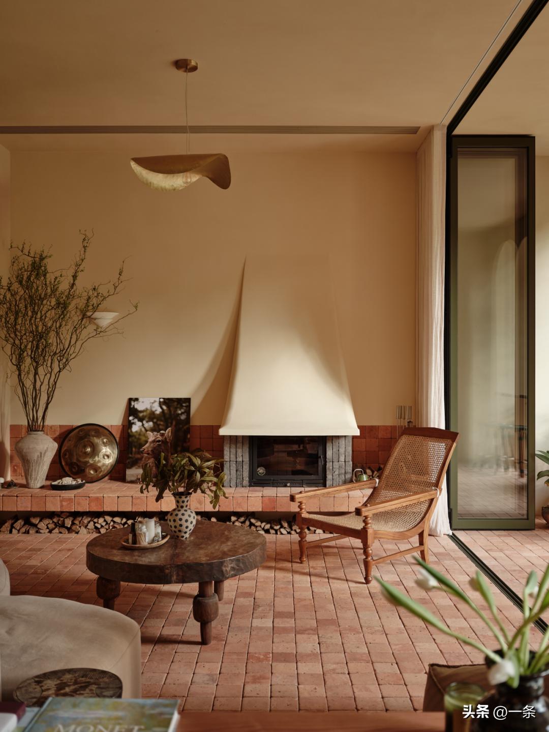 Người phụ nữ 33 tuổi cải tạo căn nh&agrave; bỏ hoang th&agrave;nh tổ ấm 680m&sup2;: Kh&ocirc;ng ph&ograve;ng kh&aacute;ch truyền thống, sống giữa c&acirc;y xanh như nghỉ dưỡng mỗi ng&agrave;y- Ảnh 5.