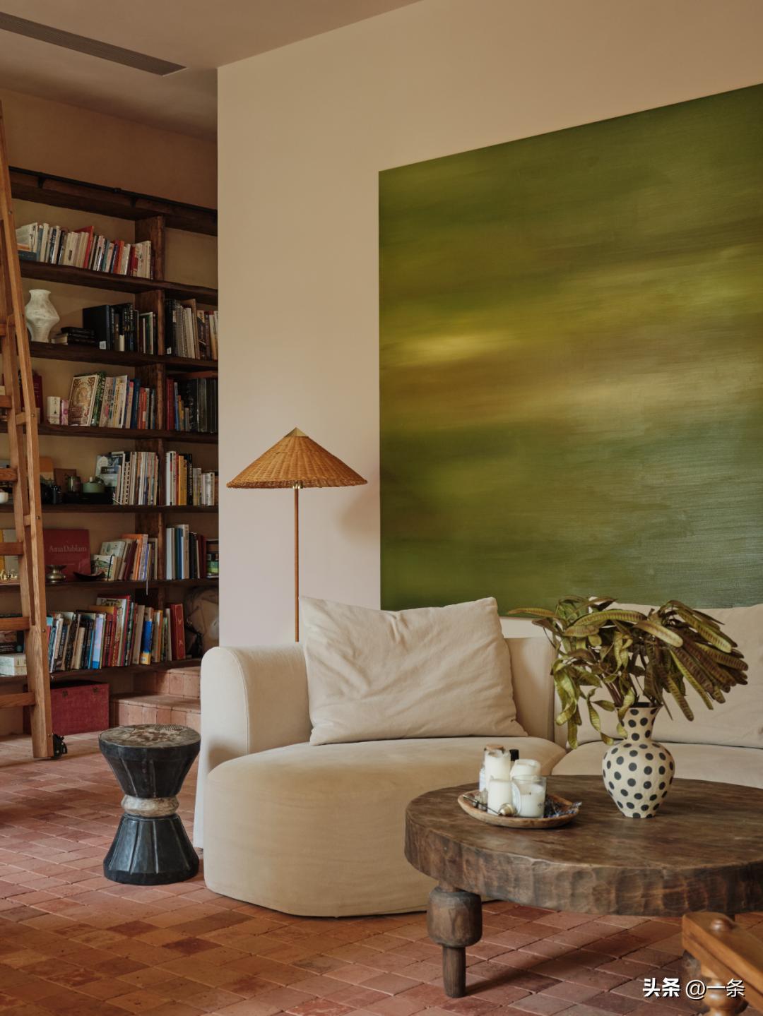 Người phụ nữ 33 tuổi cải tạo căn nh&agrave; bỏ hoang th&agrave;nh tổ ấm 680m&sup2;: Kh&ocirc;ng ph&ograve;ng kh&aacute;ch truyền thống, sống giữa c&acirc;y xanh như nghỉ dưỡng mỗi ng&agrave;y- Ảnh 19.