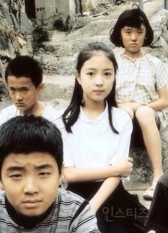 C&ocirc; g&aacute;i đẹp đến độ bố mẹ phải cho v&agrave;o showbiz v&igrave; sợ bị bắt c&oacute;c, giờ th&agrave;nh mỹ nh&acirc;n cổ trang m&agrave;n ảnh H&agrave;n- Ảnh 3.