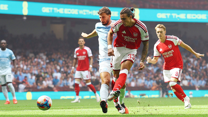 Arsenal thắng Man City 3-0, gi&agrave;nh Si&ecirc;u c&uacute;p Anh - Ảnh 2.