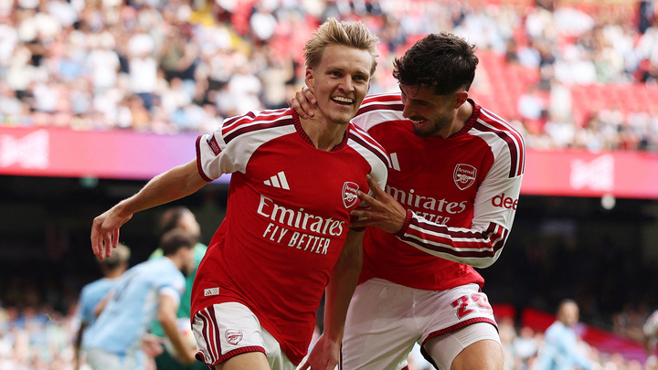 Arsenal thắng Man City 3-0, gi&agrave;nh Si&ecirc;u c&uacute;p Anh - Ảnh 3.