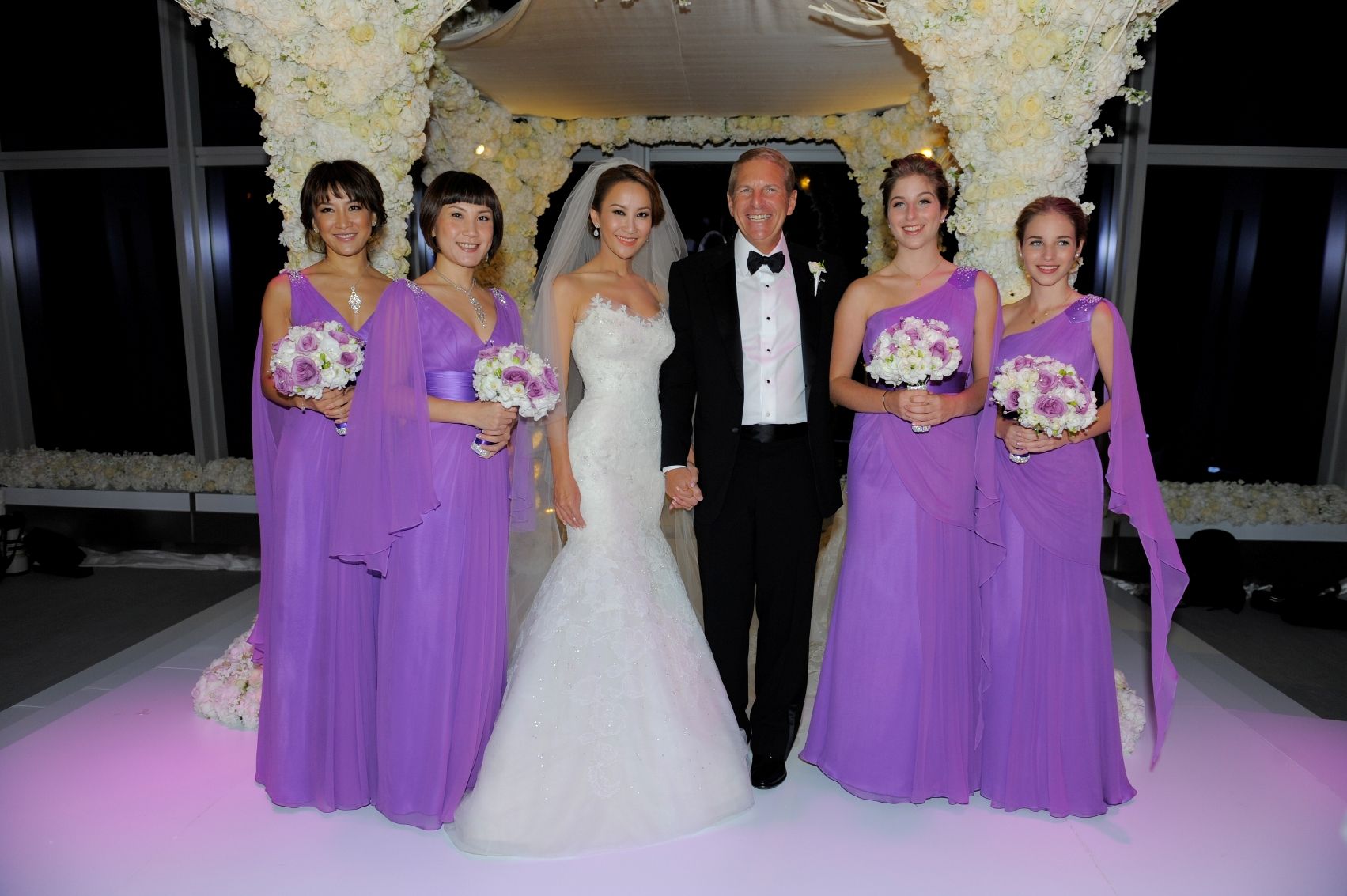 Những đ&aacute;m cưới tốn k&eacute;m nhất Cbiz: H&ocirc;n lễ của Huỳnh Hiểu Minh - Angelababy chưa bằng cặp đ&ocirc;i chi 2730 tỷ- Ảnh 5.