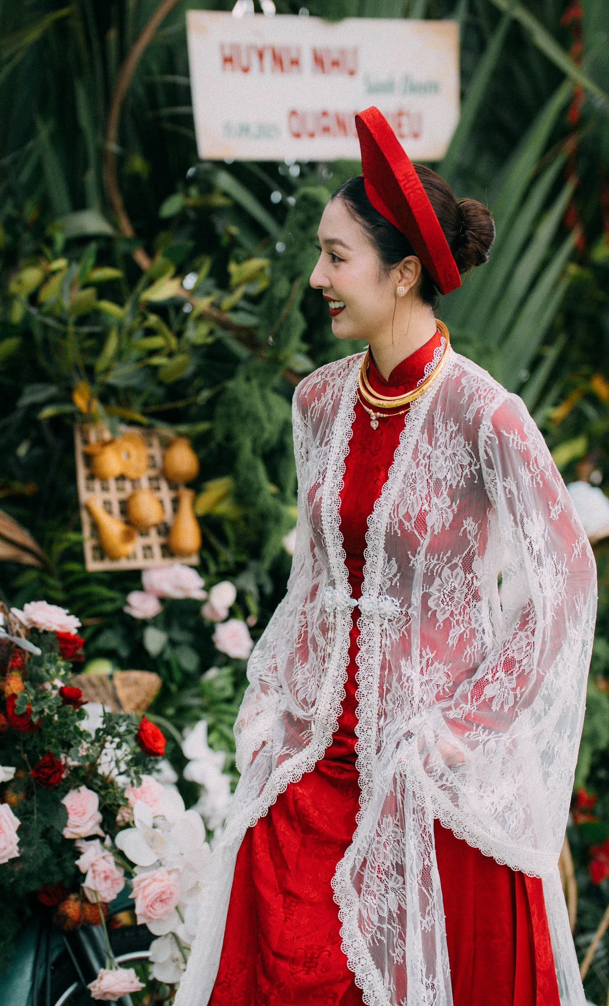 Mỹ nh&acirc;n qu&ecirc; miền T&acirc;y cưới ca sĩ hơn 17 tuổi: Được chồng giao giữ hết tiền, sống trong biệt thự 20 tỷ đồng- Ảnh 5.