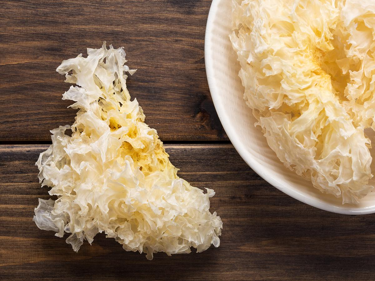 Ở Việt Nam có một loại nấm được ví như “collagen thực vật”: Phái đẹp Nhật - Hàn mê mẩn vì công dụng dưỡng ẩm, cải thiện nếp nhăn lão hóa- Ảnh 1.