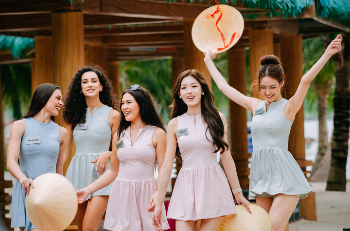 C&aacute;c mỹ nh&acirc;n Miss World 2026 m&ograve; cua bắt ốc, lội b&ugrave;n trồng c&acirc;y ở Hải Ph&ograve;ng- Ảnh 14.