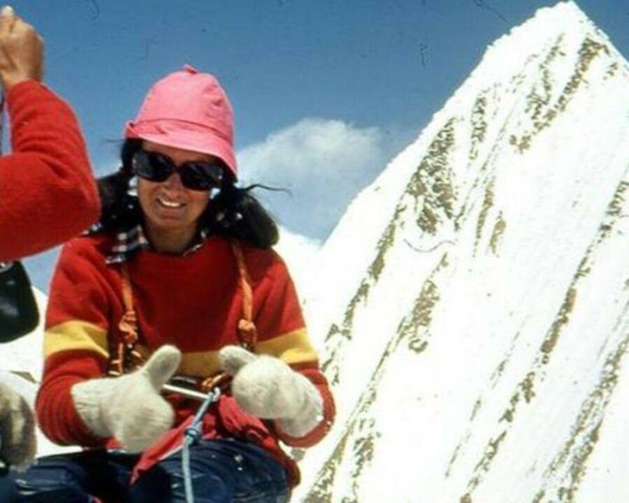 Câu chuyện bi thương về thi thể với mái tóc bay trong gió suốt nhiều năm trên núi Everest - Ảnh 2.