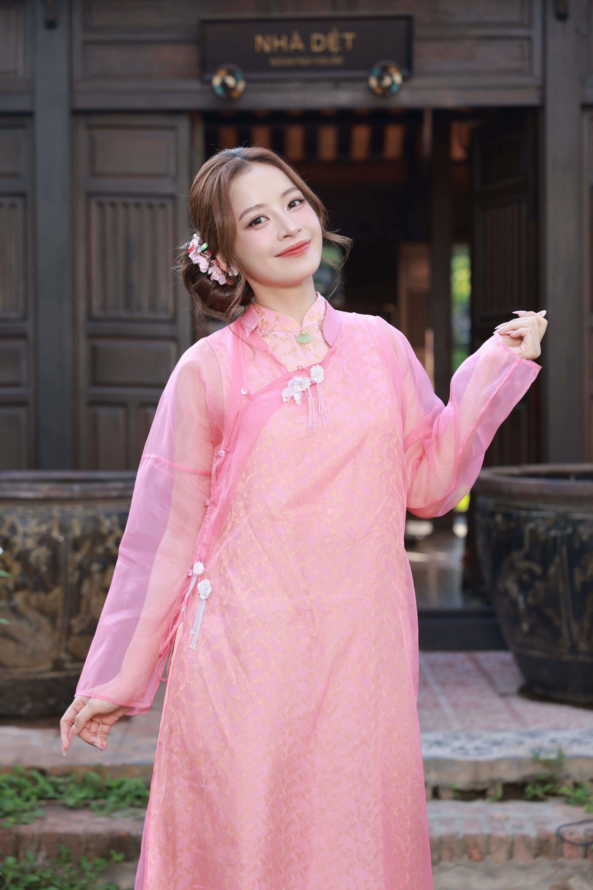 H&igrave;nh ảnh kh&oacute; tin tr&ecirc;n truyền h&igrave;nh của Chi Pu- Ảnh 5.