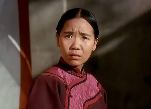 "Nữ diễn vi&ecirc;n xấu nhất nước" được đại gia tặng vườn nho ngh&igrave;n hecta, cuộc sống sau đ&aacute;m cưới v&ocirc; c&ugrave;ng bất ngờ- Ảnh 3.