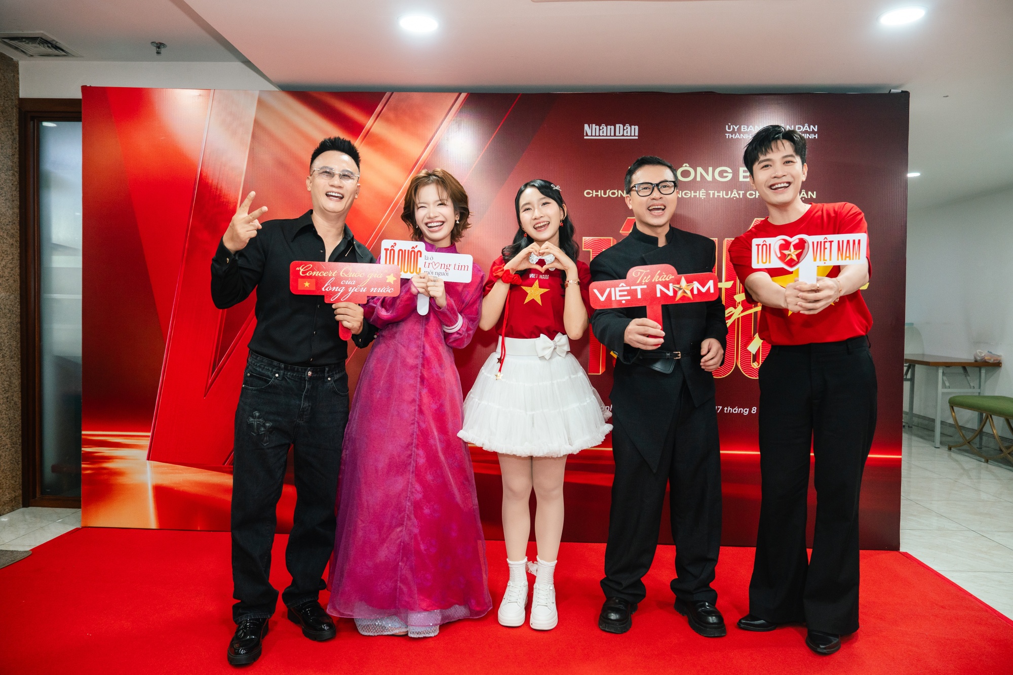 Chủ nhật này tại TP.HCM: Concert Tổ Quốc Trong Tim trở lại, 40.000 khán giả và dàn nghệ sĩ hội ngộ, hé lộ sự xuất hiện của các khối chiến sĩ - Ảnh 2.