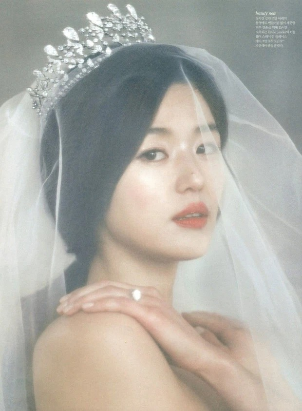 Loạt ảnh cưới huyền thoại chưa từng c&ocirc;ng bố của Jeon Ji Hyun- Ảnh 1.