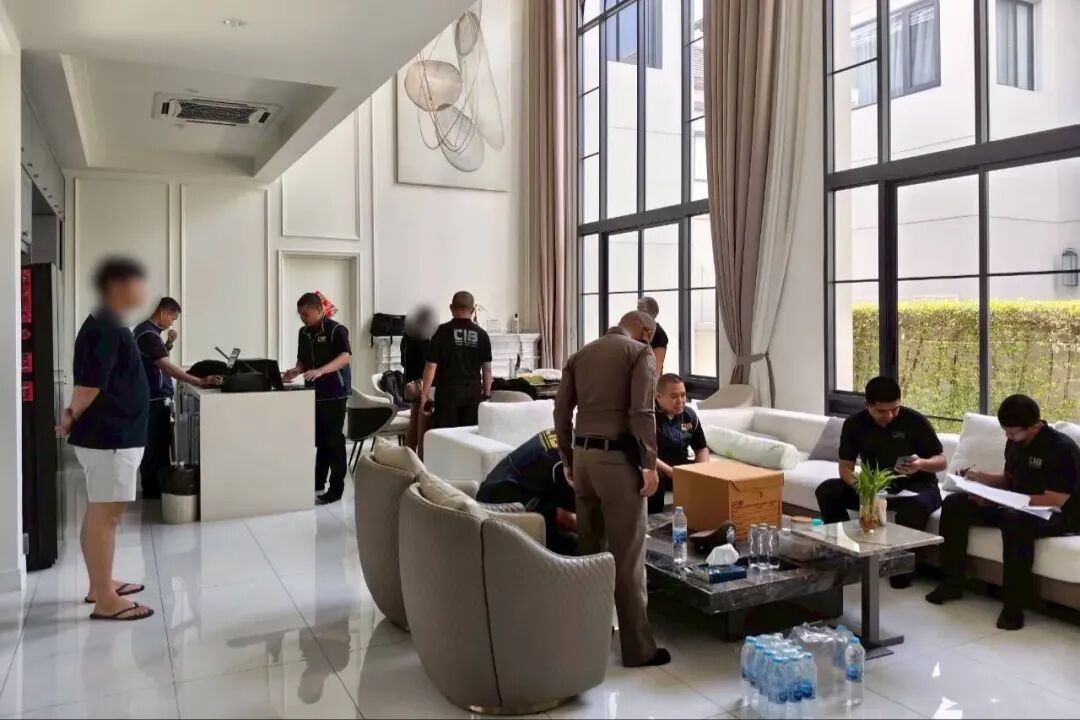 Phong tỏa 33 căn hộ, cảnh s&aacute;t ph&aacute;t hiện th&ecirc;m 3 sổ đỏ, 30 hợp đồng mua b&aacute;n đất, tổng gi&aacute; trị gần 994 tỷ đồng- Ảnh 2.