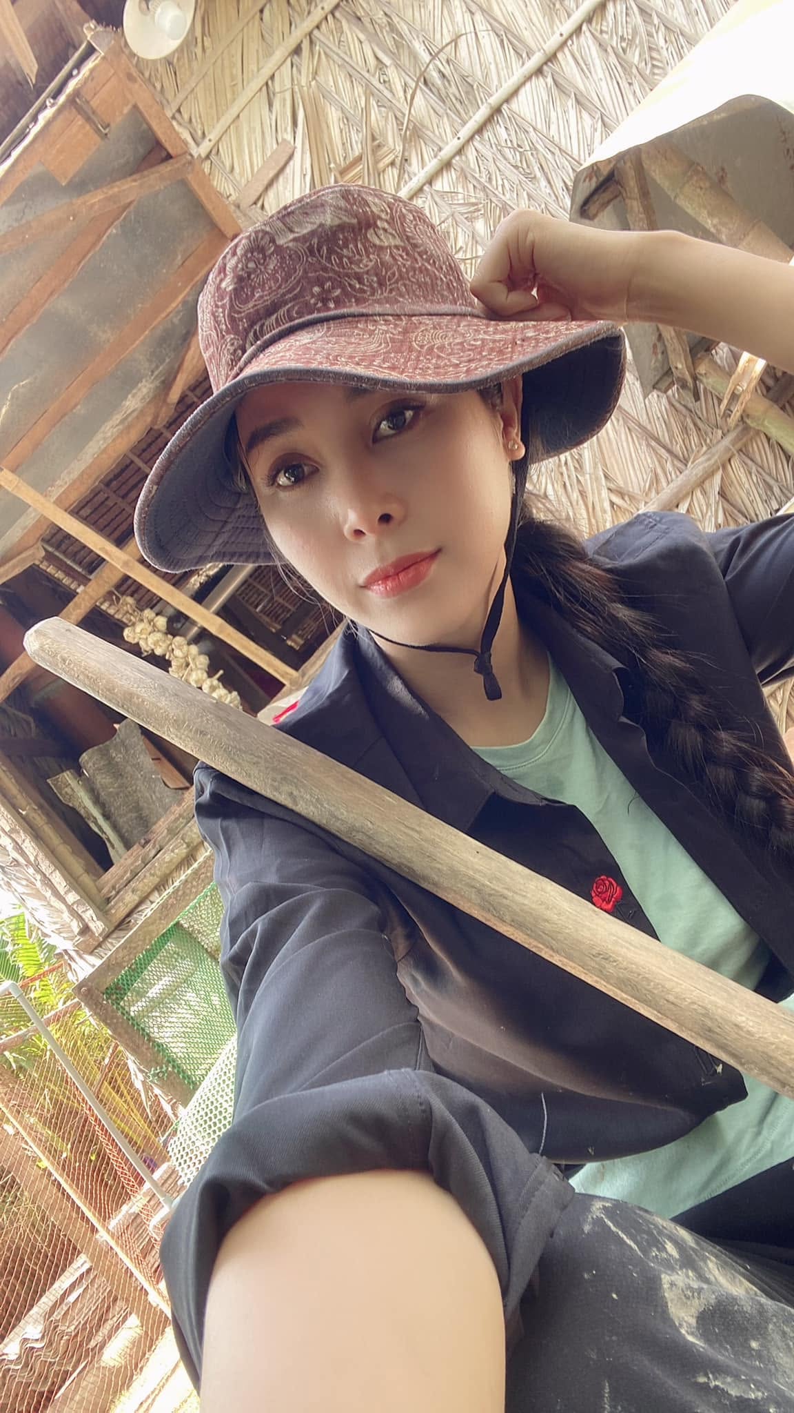 Căn nhà ở quê của mỹ nhân Vĩnh Long từng đội vương miện 1,5 tỷ, nay bán cá khô - Ảnh 19.