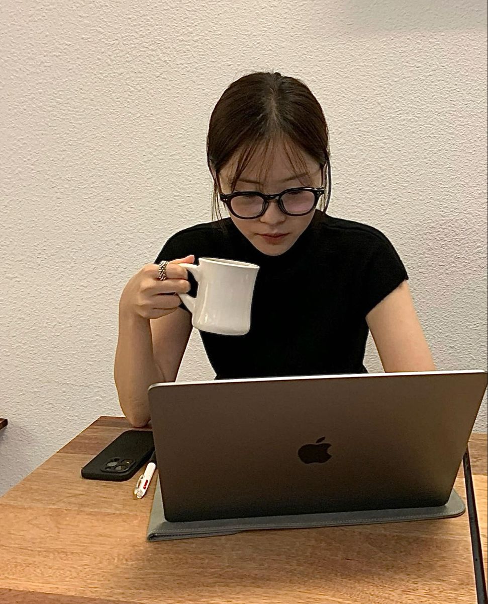 V&igrave; sao bỏ c&agrave; ph&ecirc;, hạn chế ăn ngo&agrave;i m&agrave; cuối th&aacute;ng bạn vẫn chẳng tiết kiệm được bao nhi&ecirc;u?- Ảnh 2.