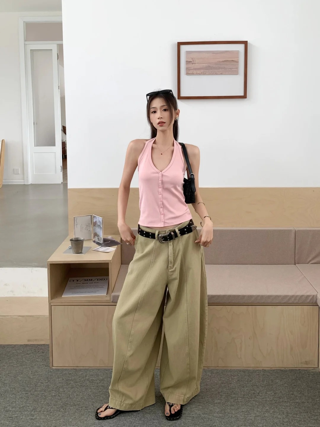 Hồng phấn kết hợp kaki: Bản phối old money ngọt ngào, thanh lịch cho phụ nữ có gu - Ảnh 8.