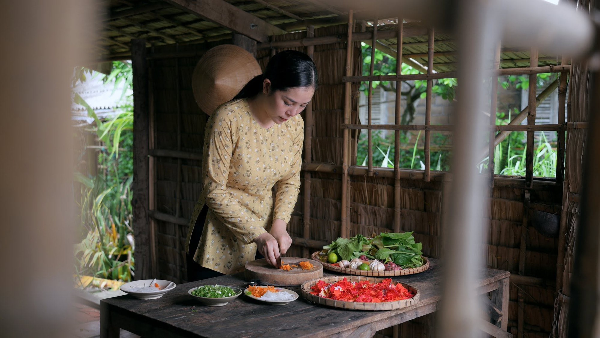 Căn nhà ở quê của mỹ nhân Vĩnh Long từng đội vương miện 1,5 tỷ, nay bán cá khô - Ảnh 15.