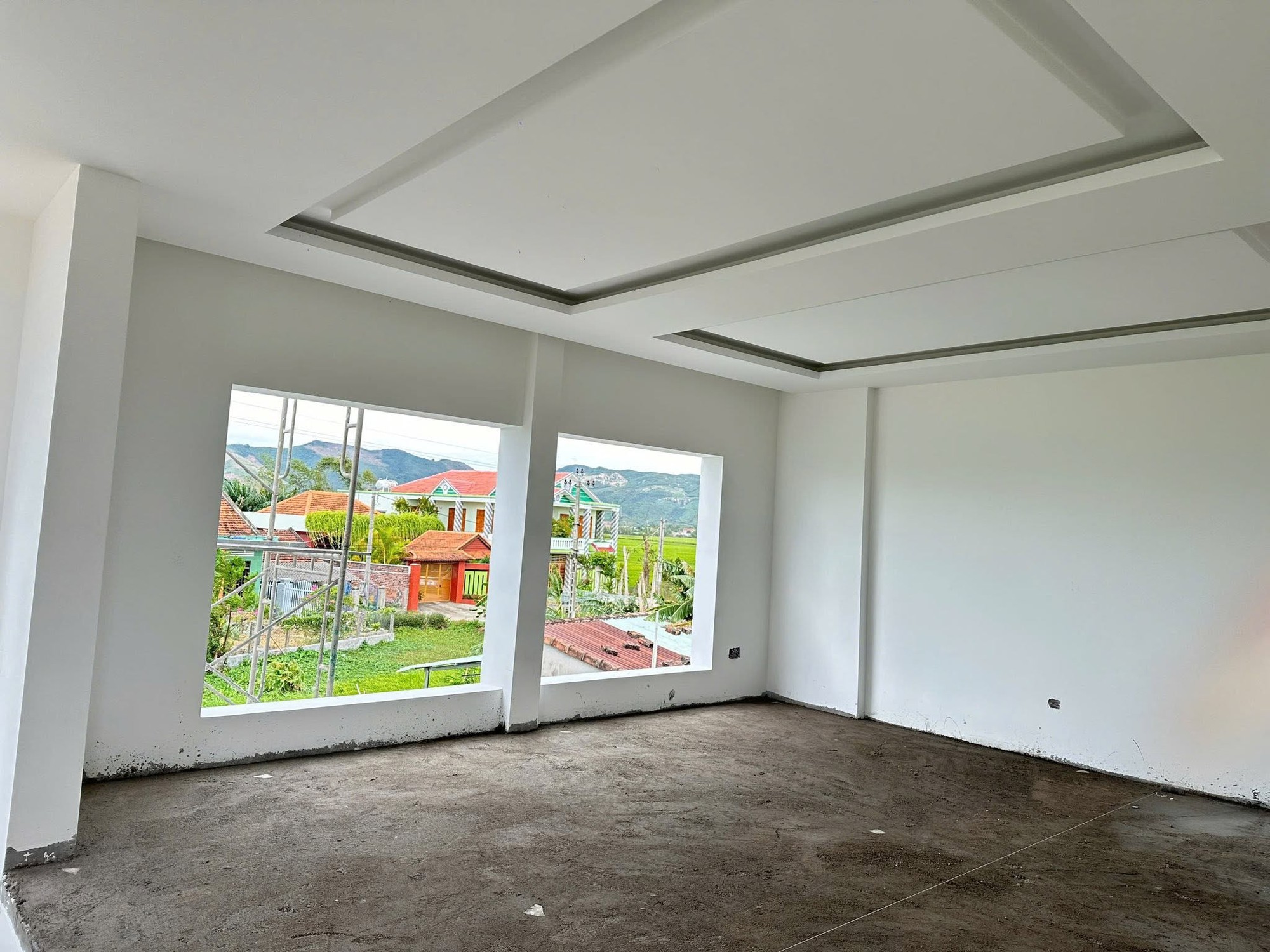 Nữ diễn vi&ecirc;n 29 tuổi x&acirc;y biệt thự to b&aacute;o hiếu bố mẹ tại Ph&uacute; Y&ecirc;n- Ảnh 3.